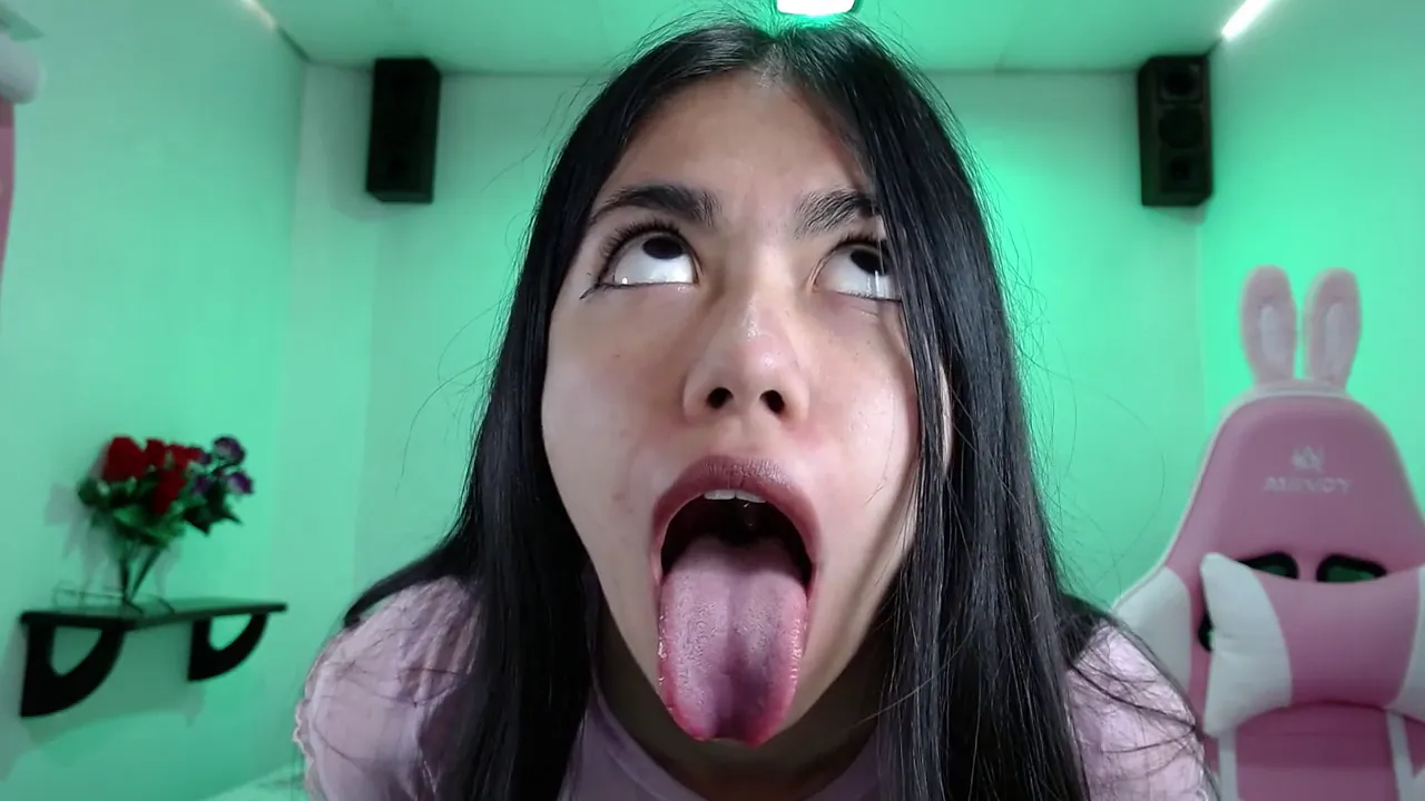 18 25 asian babe video