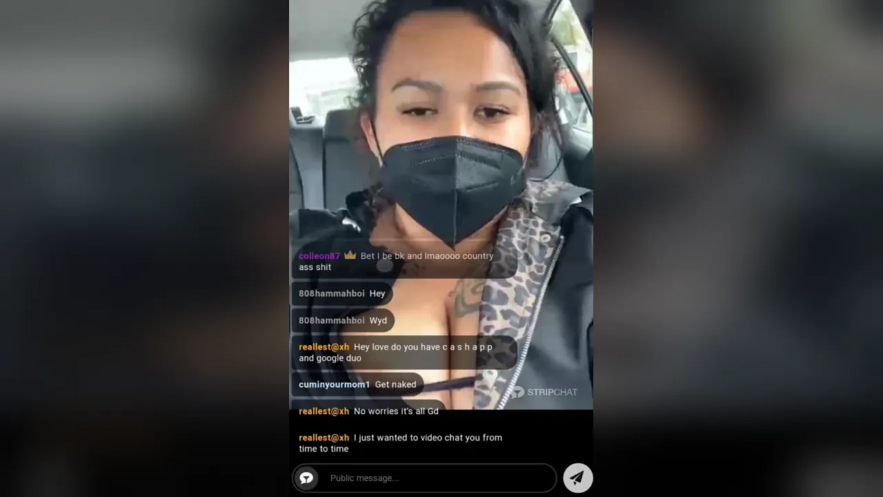 Tattooed Hawaiian MILF plays with her big boobs on live webcam