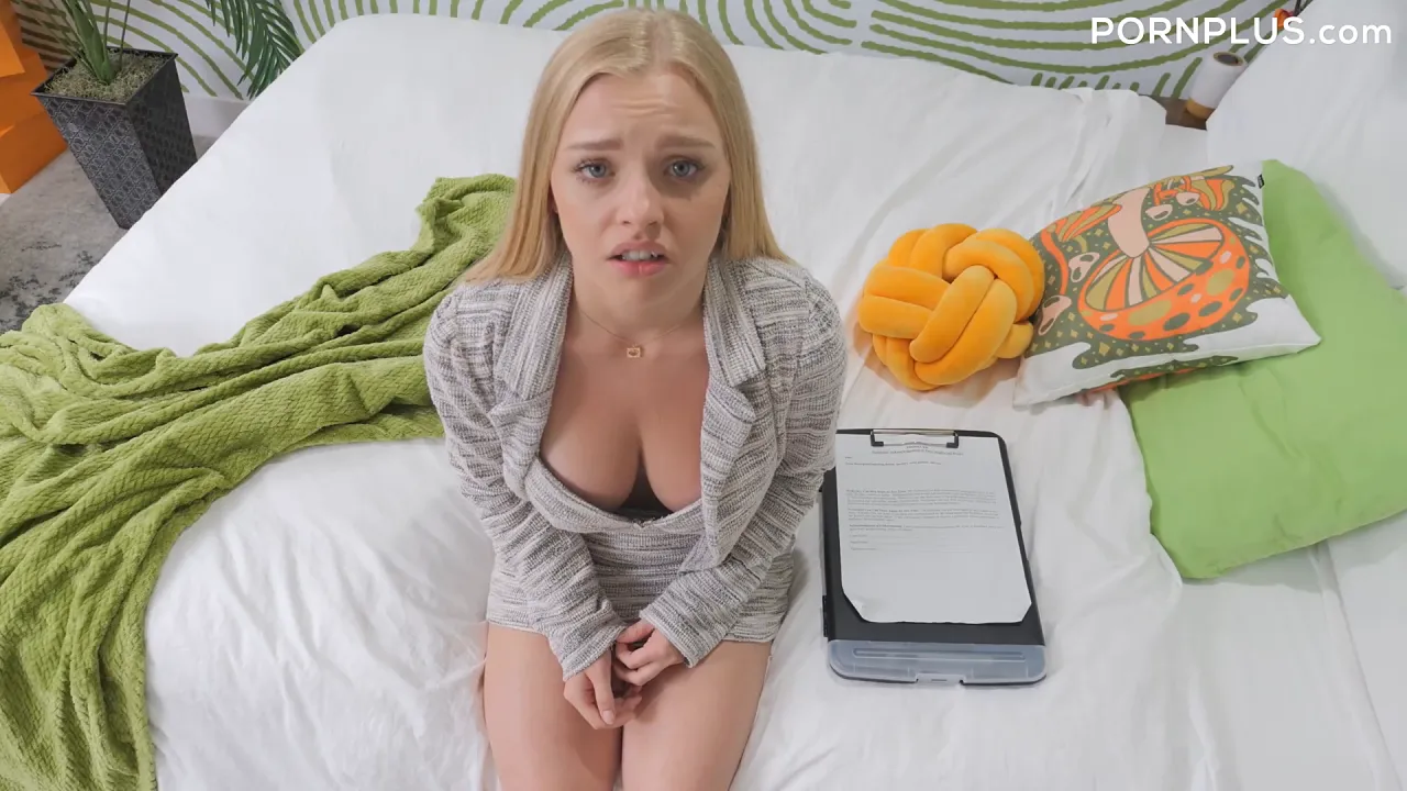 Blonde sluts Emma Bugg and KylieShayOfficial fuck hard at work