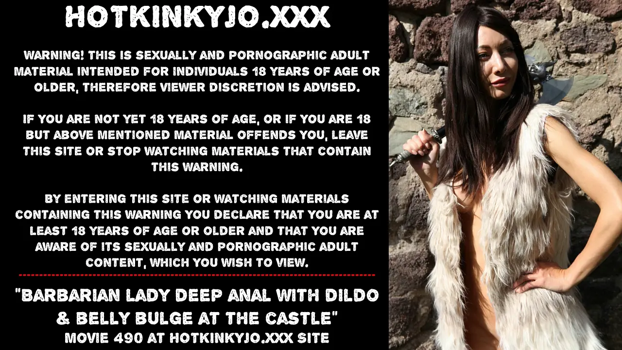 Solo female uses a toy to fuck her ass hard in public at the castle