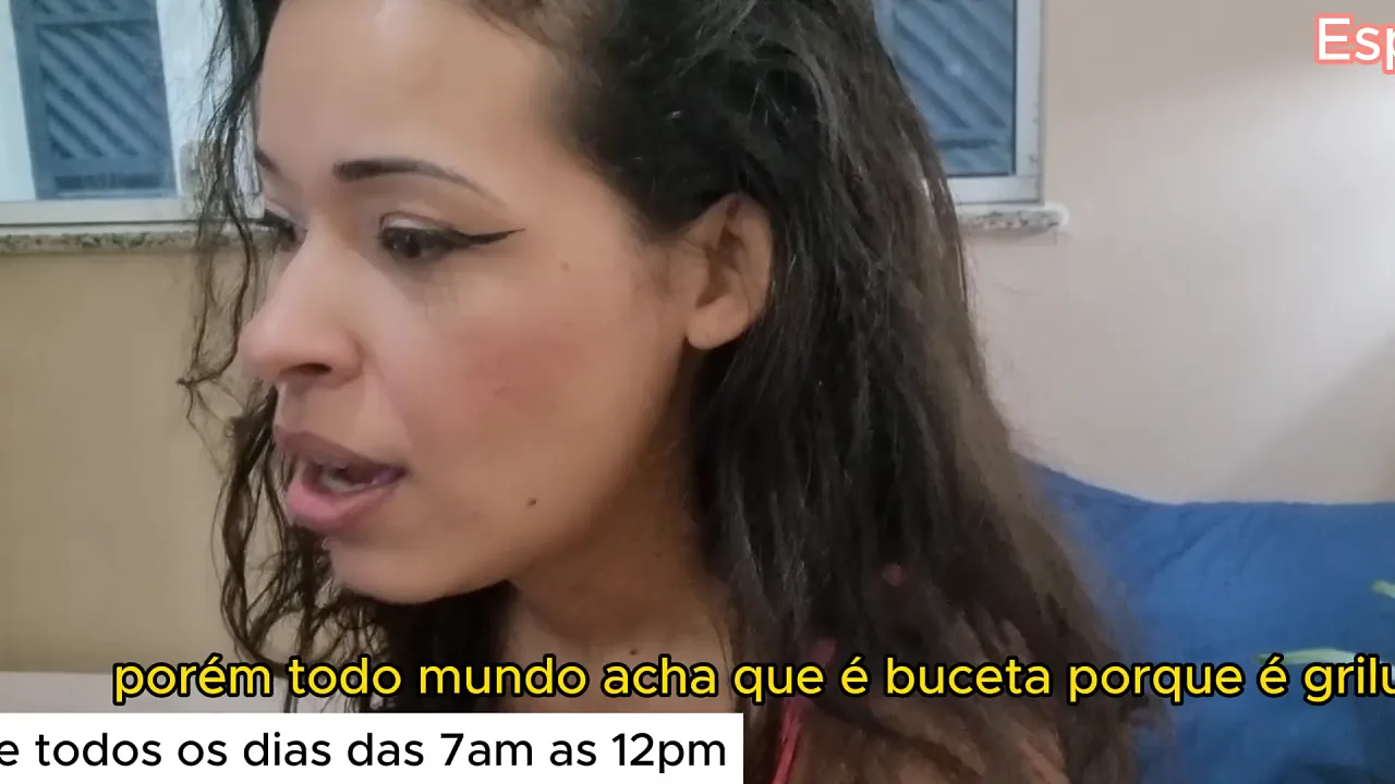 Brunette Latina babe Espuleta Maia masturbates and talks dirty on camera
