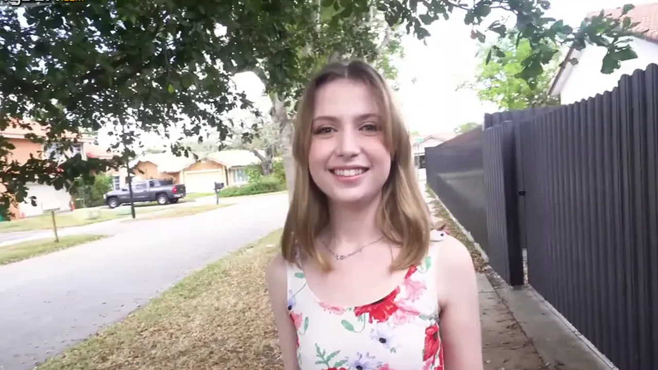 Petite white girl gets BBC creampied after meeting a black stranger in the city