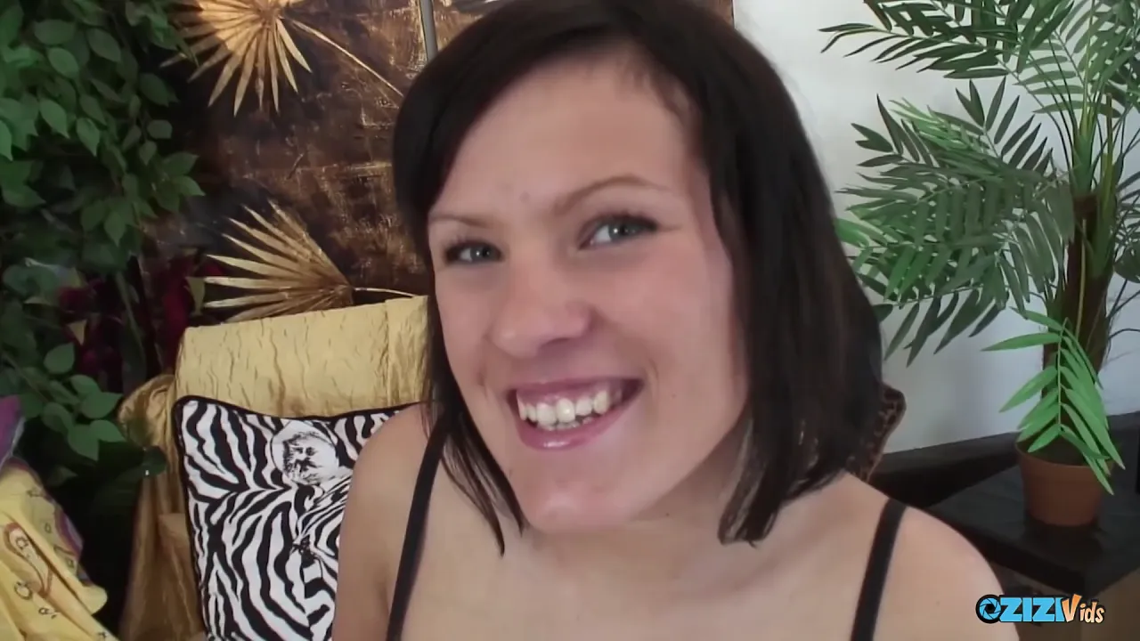 Guy films himself eating a tattooed girl's big ass and tits before she blows him