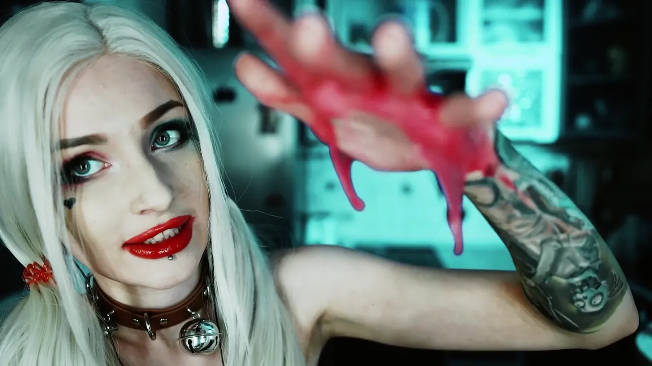Mykinkydope cosplays as Harley Quinn for solo ASMR video