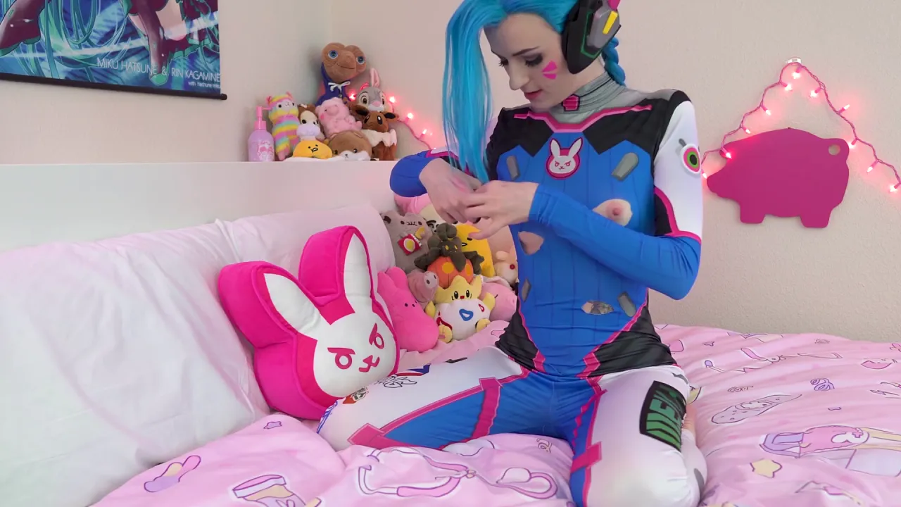 Amateur anal cosplay video