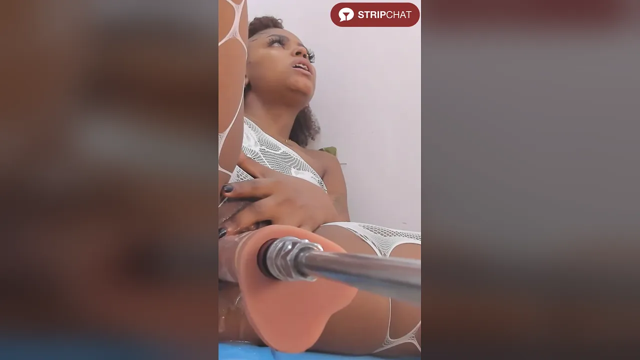 Malu Horny 69 masturbates and cums hard using a fuck machine in fetish stockings