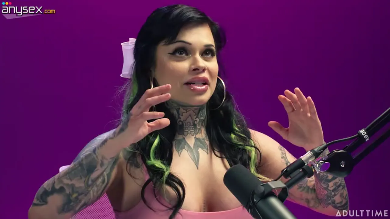 Tattooed busty brunette Xwife Karen masturbates with a vibrator in full HD