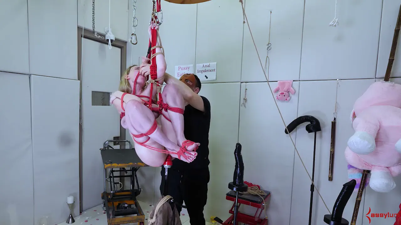 PAWG submits to hard anal dildo and deep ass stretching in bondage