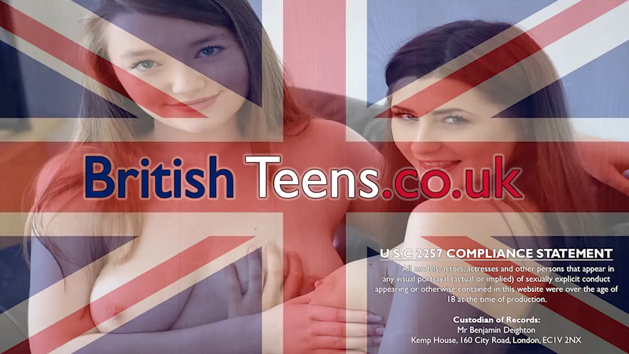 Two British 18 year olds masturbate together
