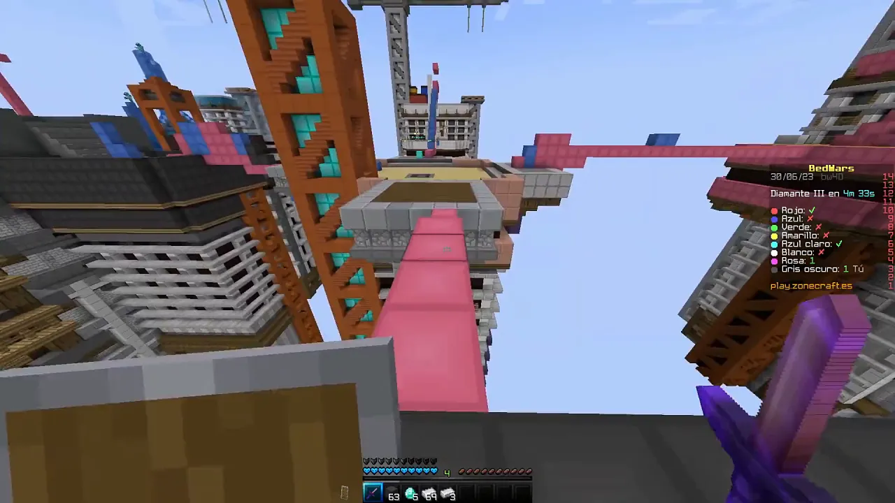 Latina MILF rough anal sex in minecraft bed wars