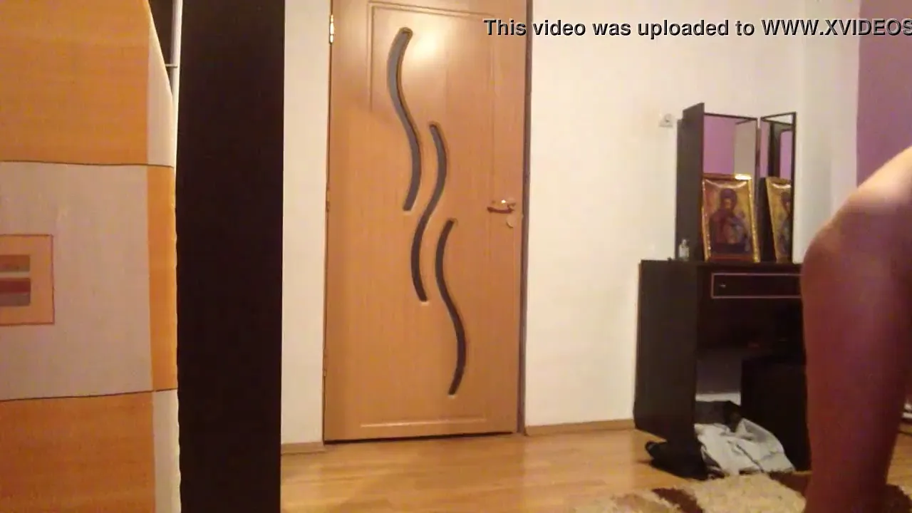 MILF dances and strips la vida loca