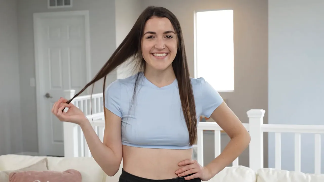 Becca Blair masturbates using a powerful toy