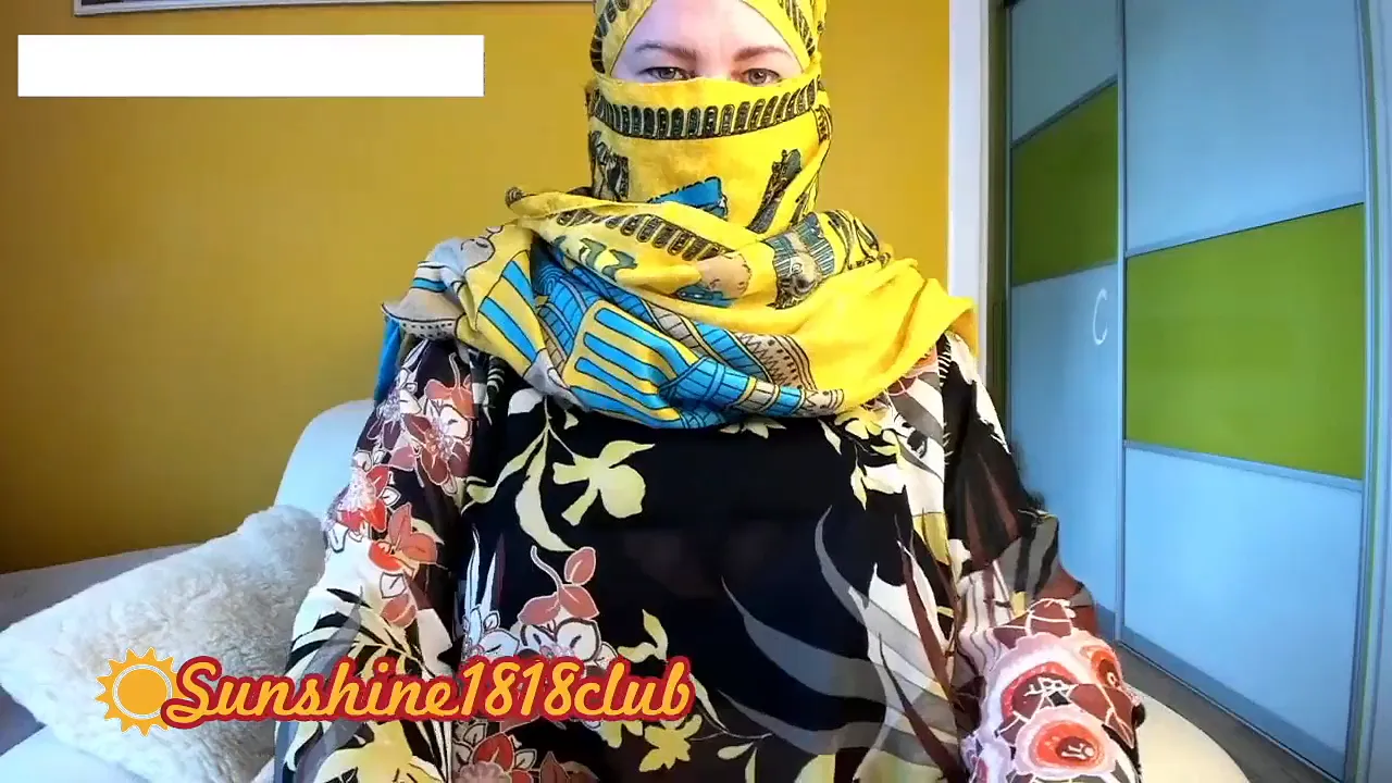Arab wife in hijab shows her big tits and pussy on webcam for Halloween