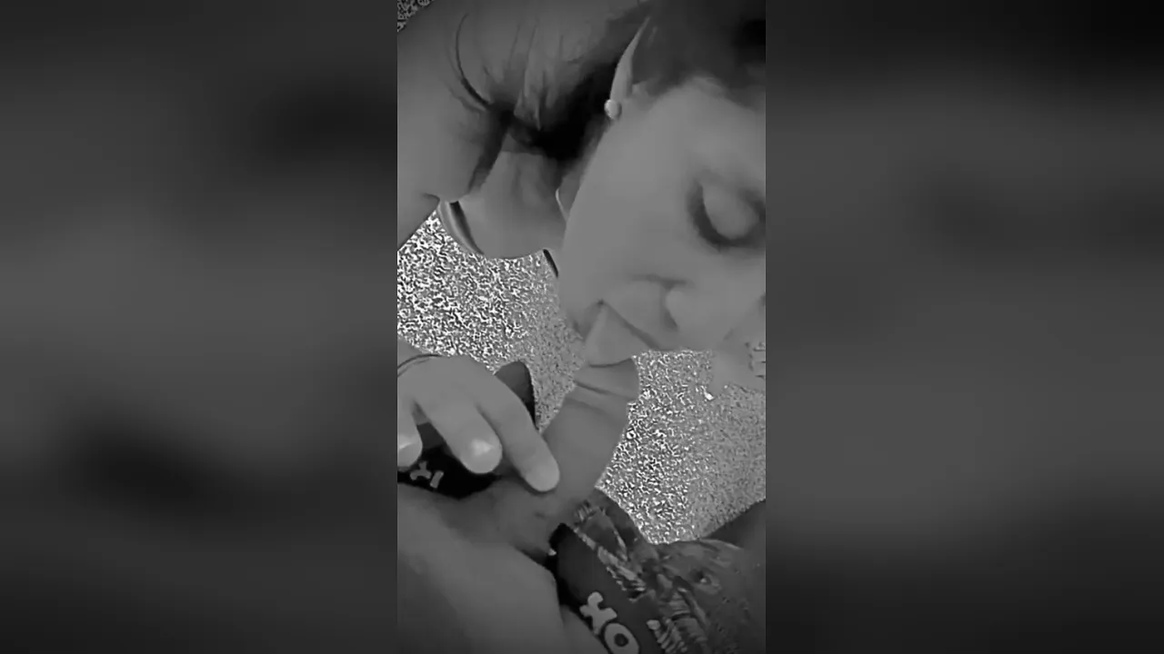 Emelyn Hot and Latinasexxxy squirt and masturbate together