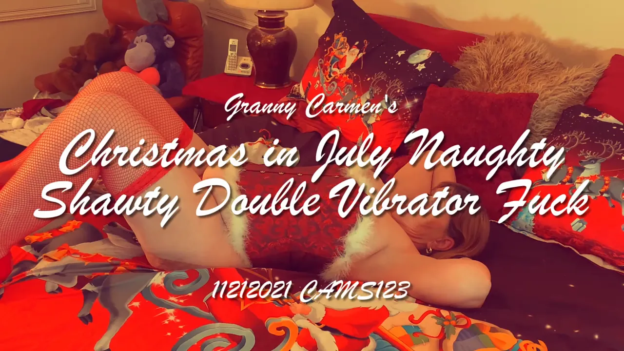 Granny Carmen and Byg Myk fuck with double vibrator for Christmas in July