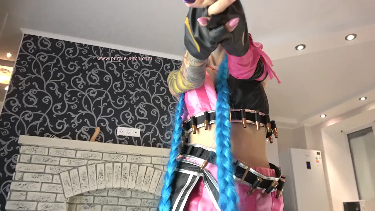 Russian Jinx masturbates and anal plugs herself solo