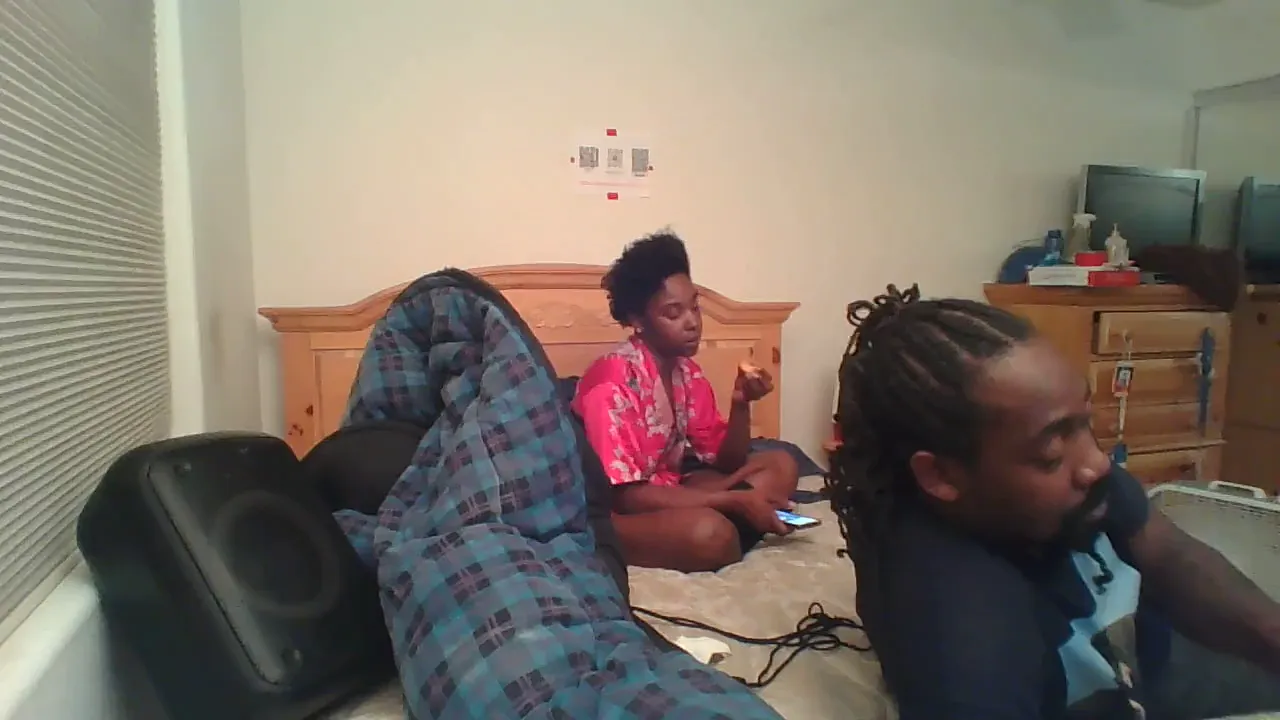 Roommate's ebony babe wants to fuck on webcam
