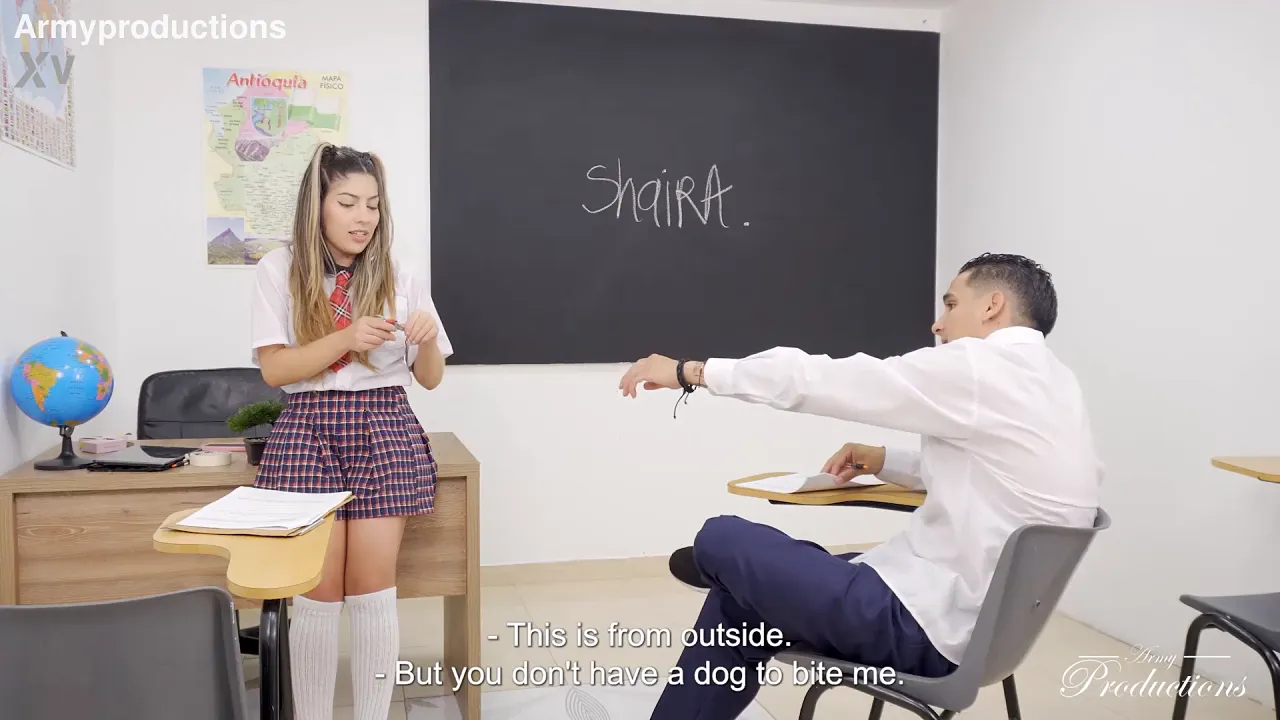 Webcam model turns her "nerd" classmate into a star in her private live streaming show