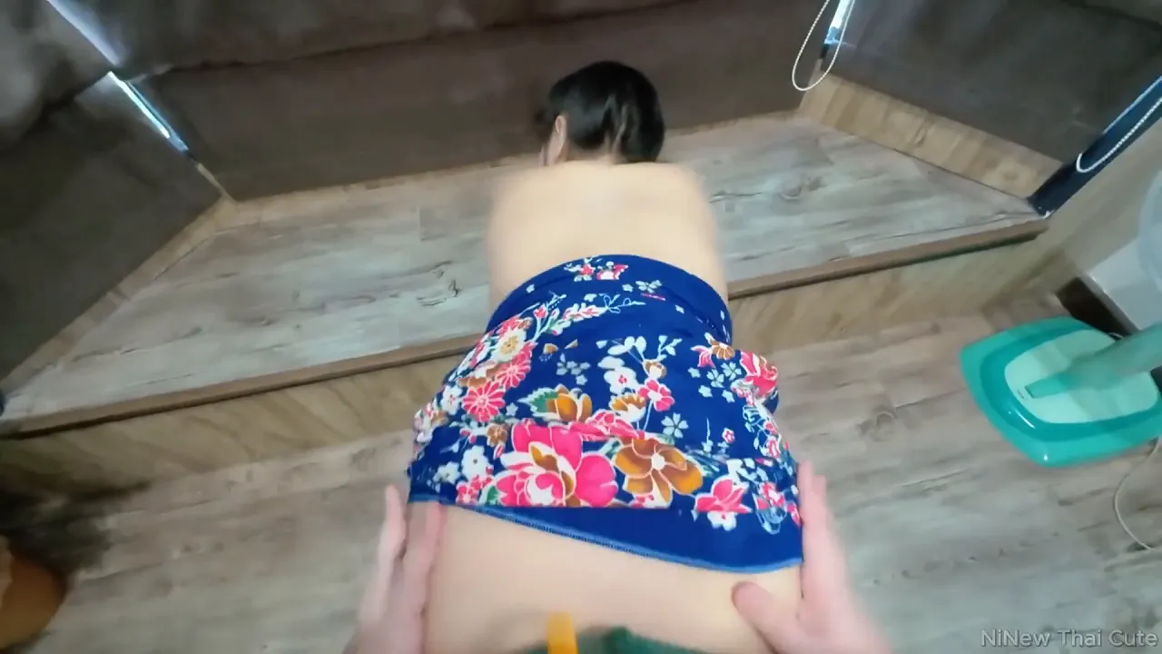 Thai housewife Ninew has first-time public anal and creampie in the secret garden