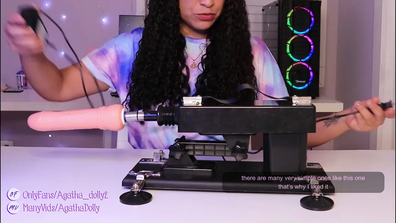Agatha Dolly unboxes her new sex machine and masturbates with toys