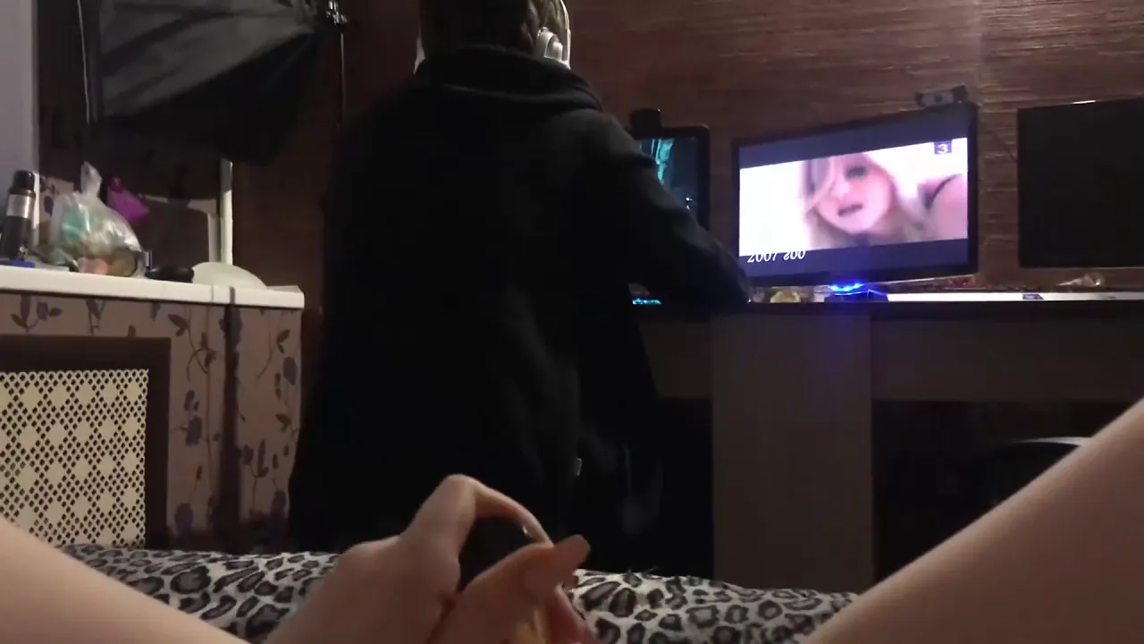 Young amateur records POV masturbation with vibrator and clit rubbing