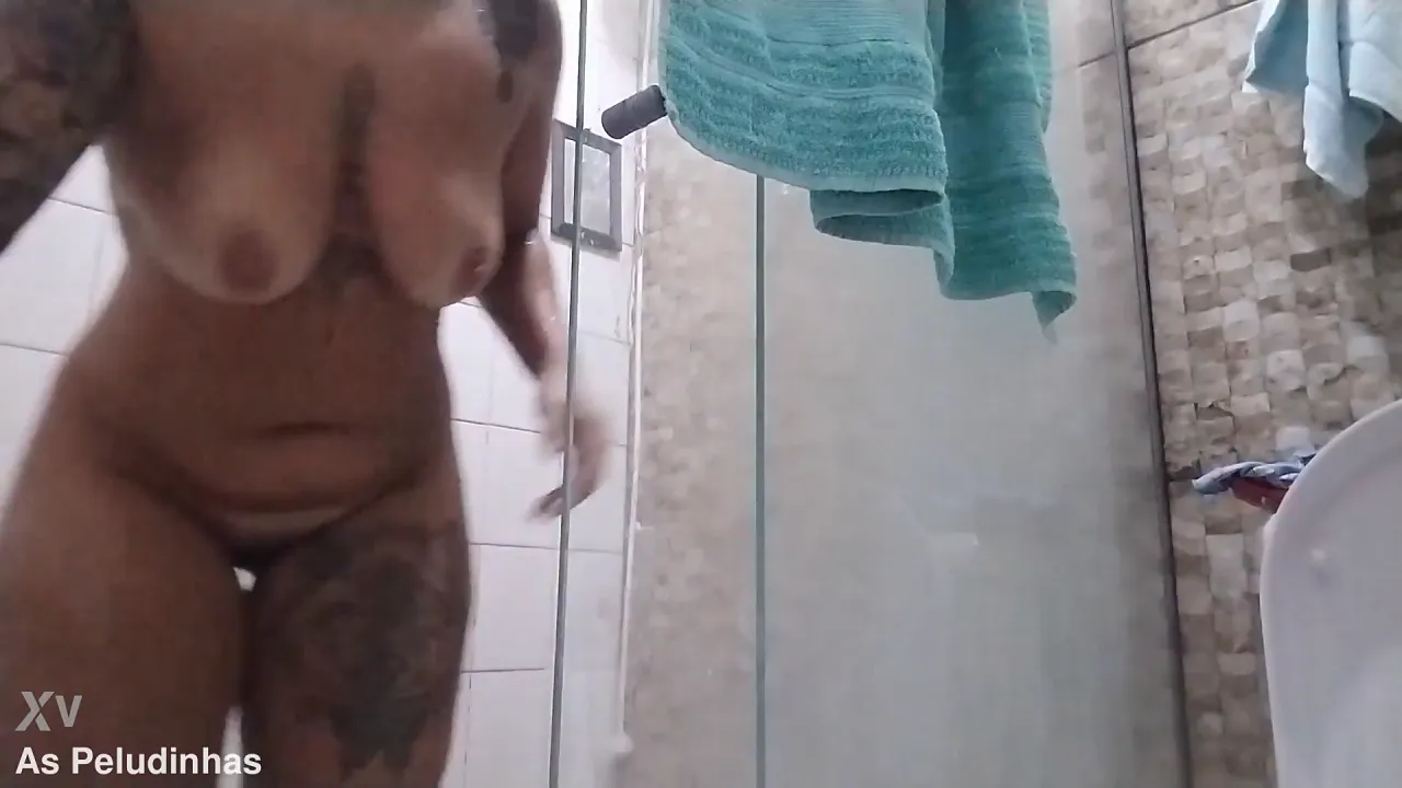 Dai Belan solo shower masturbation with her hairy pussy and ass
