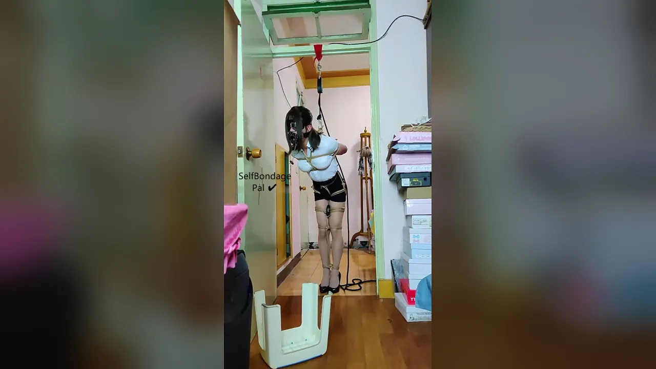 Solo bondage masturbation video with Martina Lv