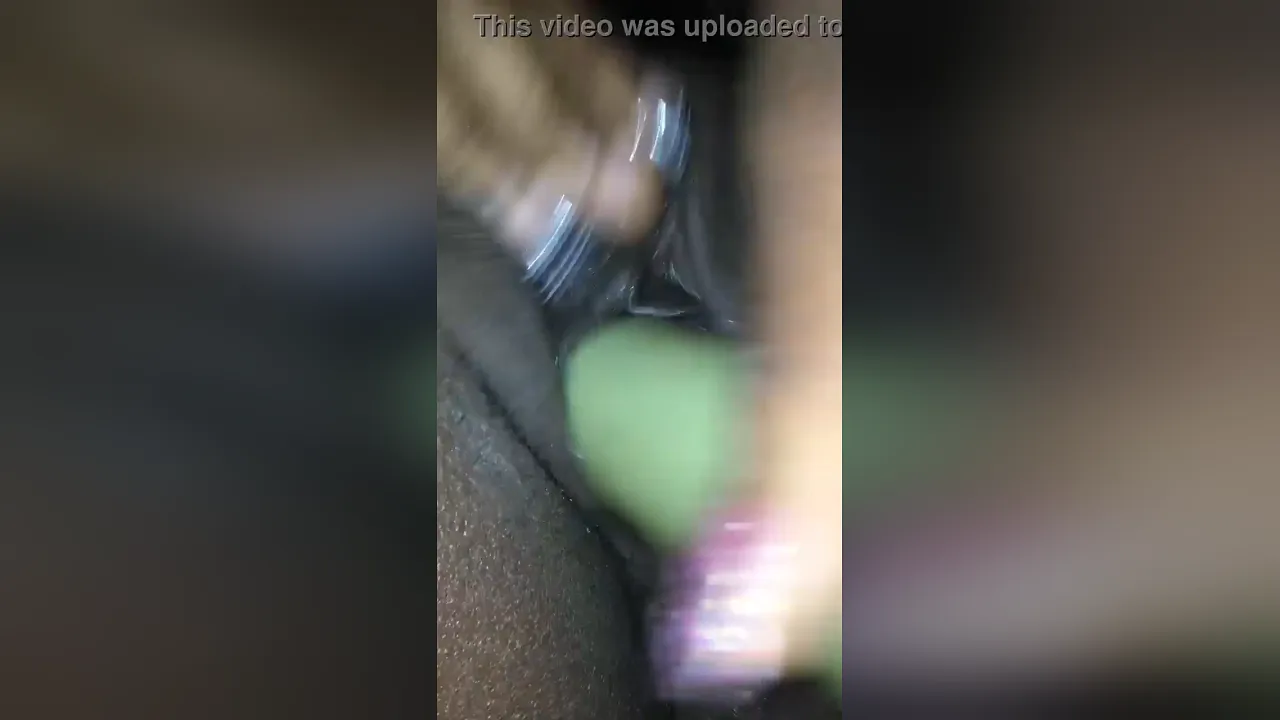 Ebony amateur masturbates with a dildo and cums