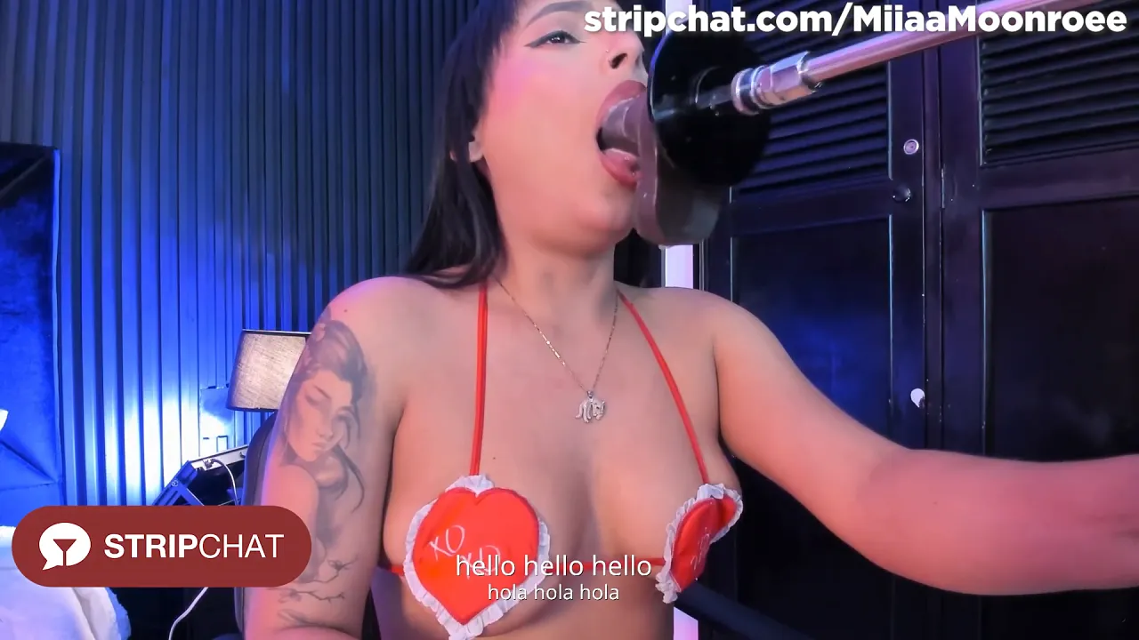 Brunette webcam model deepthroats and cums from fuck machine