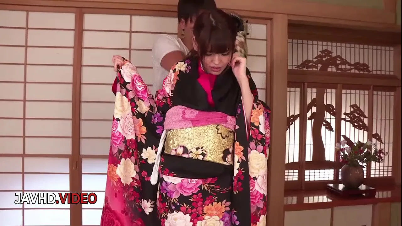 Japanese girl Yua Ariga masturbates with a toy before hardcore fuck and creampie