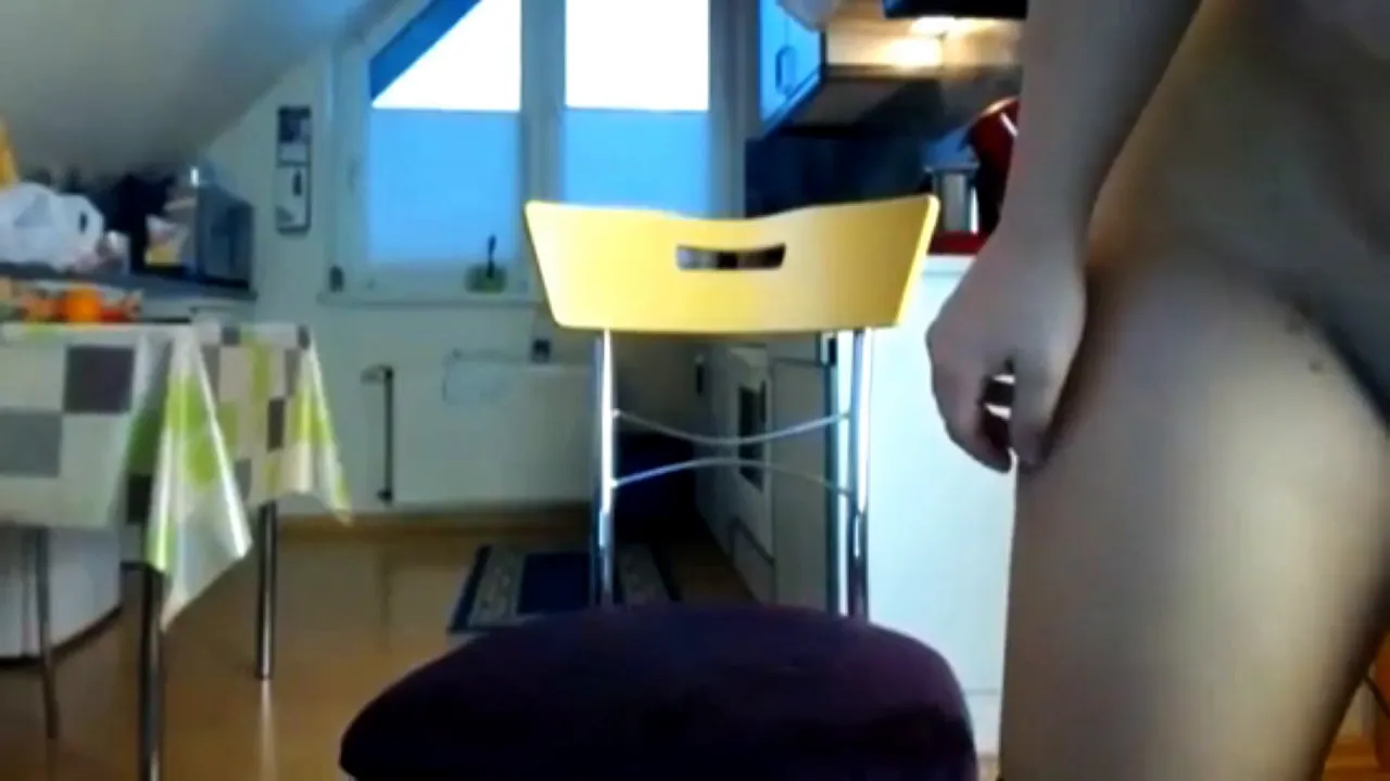 cute sexydea squirting on live webcam