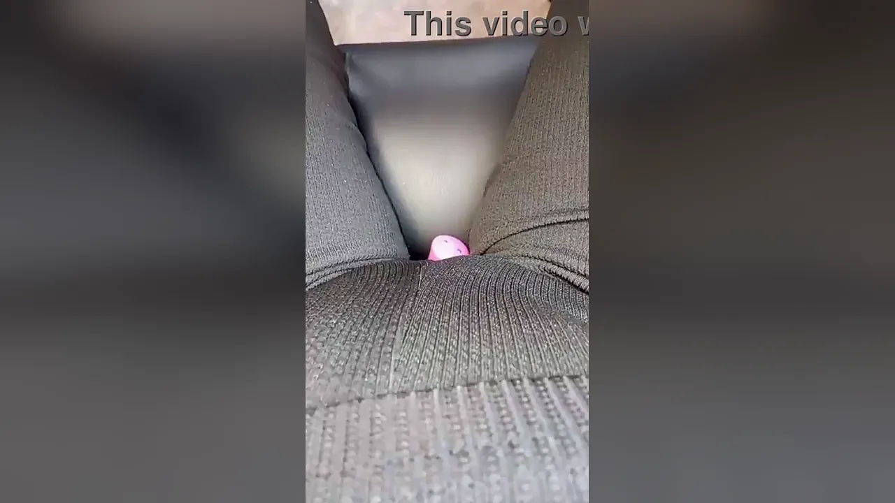 GretaLa uses her vibrator at work